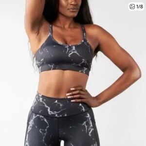 Buffbunny limitless black marble sports bra size medium